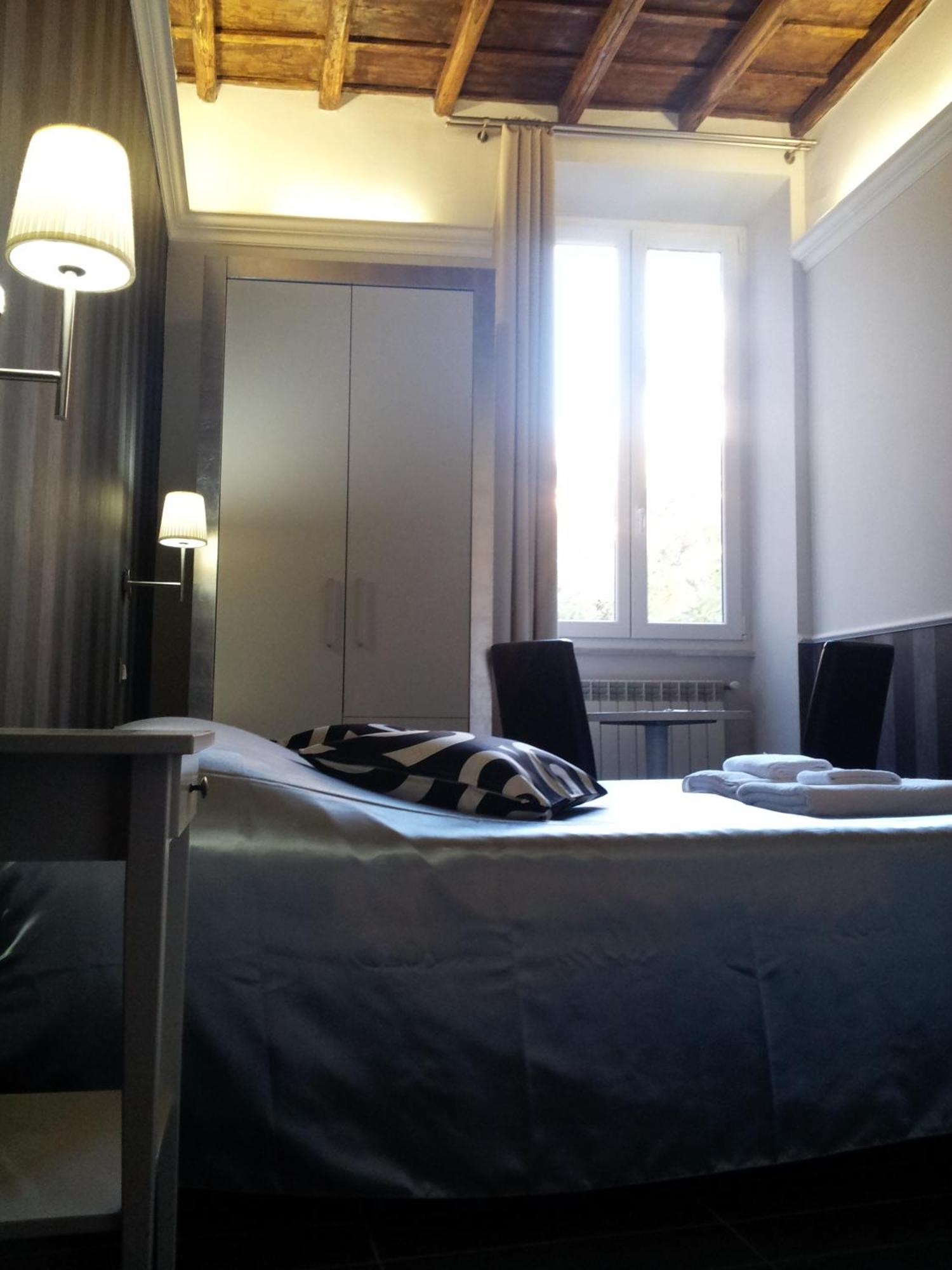Navona Nice Room Рим Екстер'єр фото